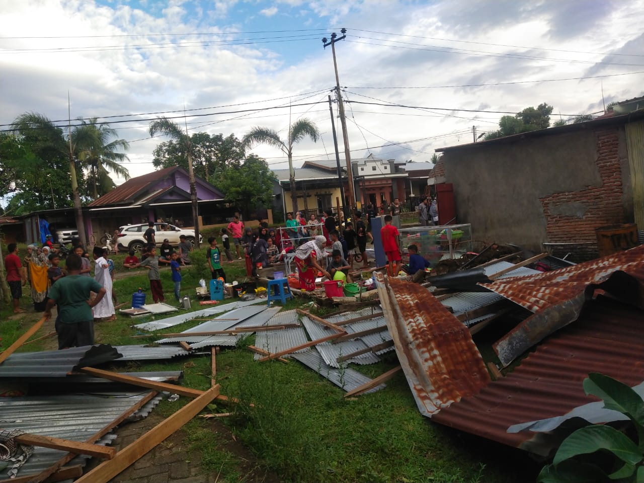 Puluhan Rumah Warga di Maros Rusak Parah Akibat Angin Puting Beliung, 1 Warga Tewas